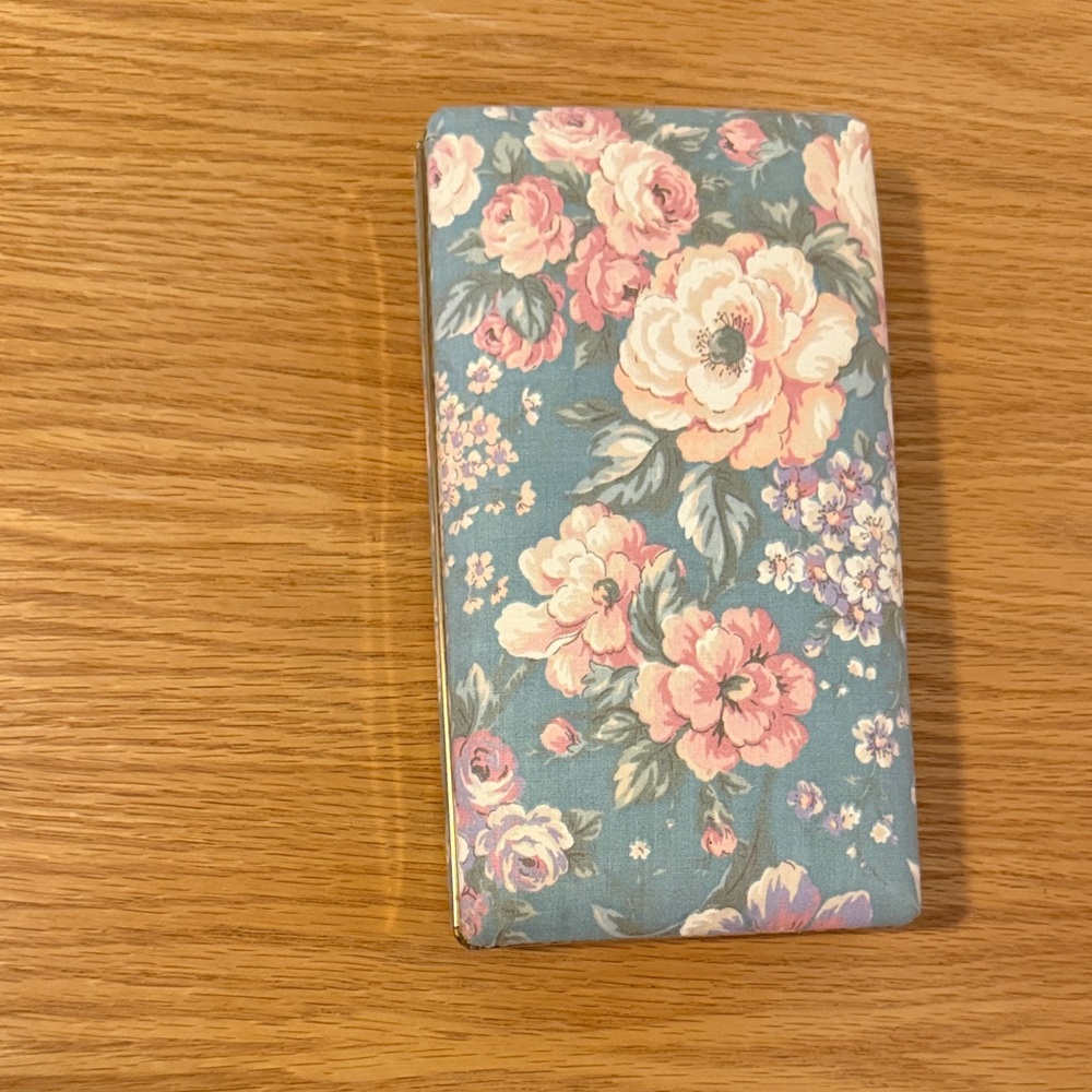 Vintage Floral Jewelry Case